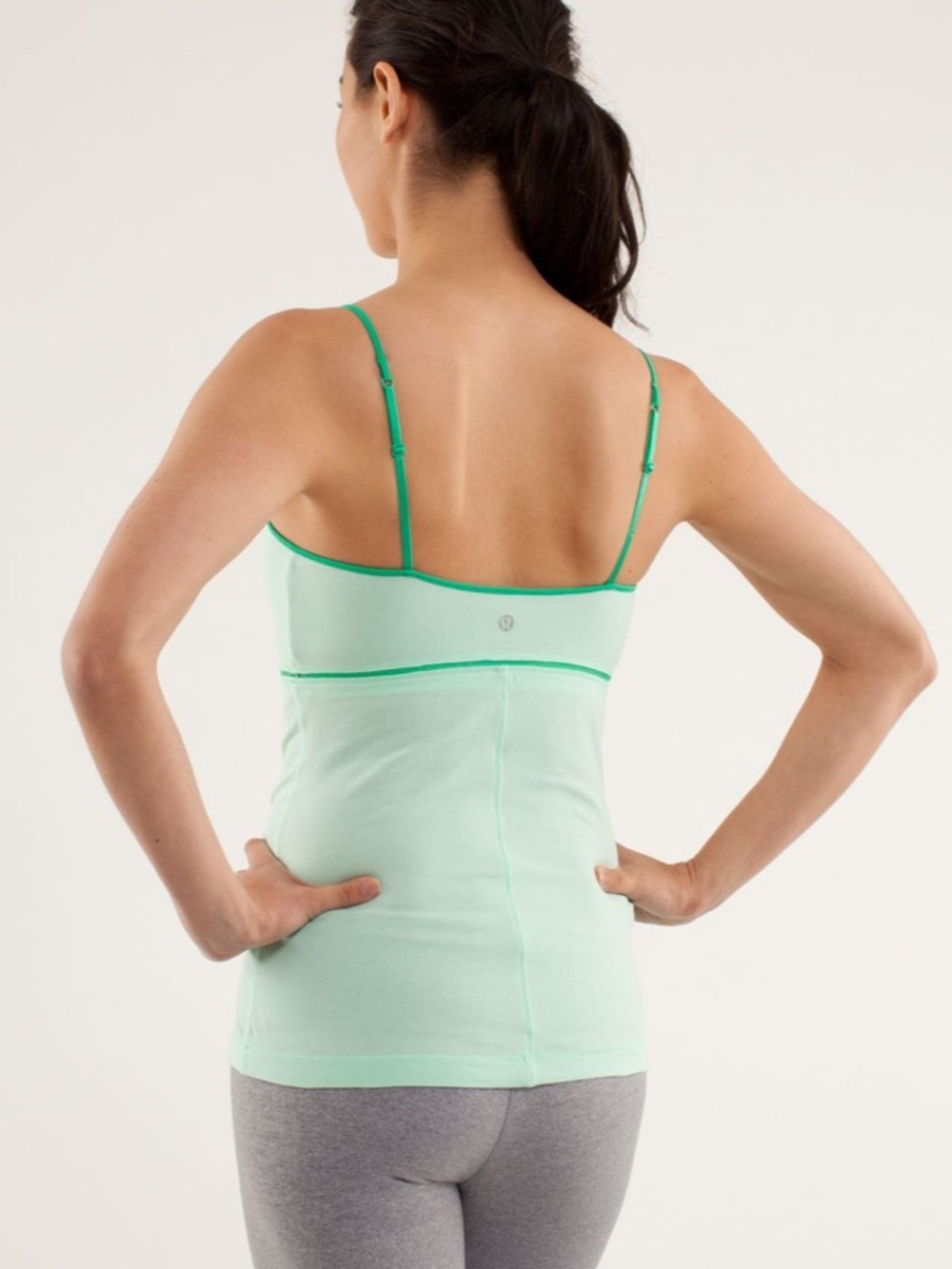 Lululemon Luminous Tank
Fresh Teal / Very Green
 size 4